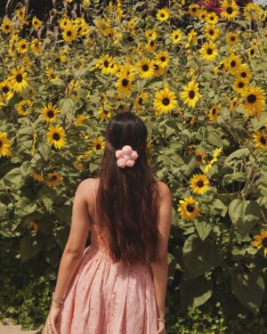 Ria Amin Instagram - Who needs ghibli filter when your pictures already look like this ? ☁️🌻🎐

Dress @leaclothingco