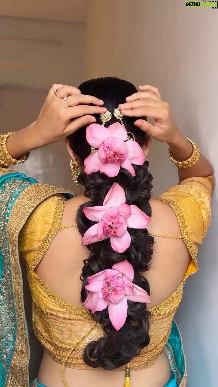 Ria Amin - 140.3K Likes - Lotus Hairstyle 🪷

I know you guys are gonna comment about the saree I actually got it for my 12th farewell 😌

Also love @dotandkey.skincare barrier repair moisturizer 

Earrings from @ehsaasjewellery 

Comment for the moisturizer & extensions link 🩵
