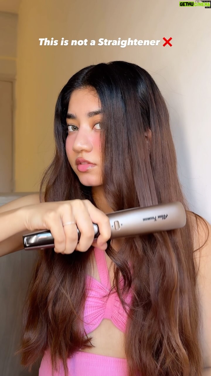 Ria Amin - 363.5K Likes - #unsponsored
It’s the Alan Truman one, available on @mynykaa.