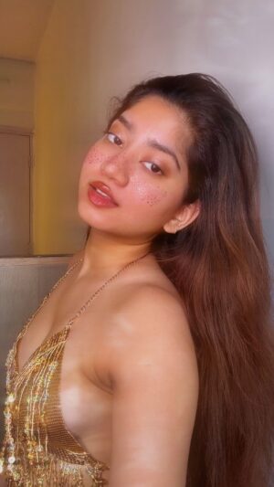 Ria Amin Instagram - Trying golden freckles for a concert
Got these from AMAZON