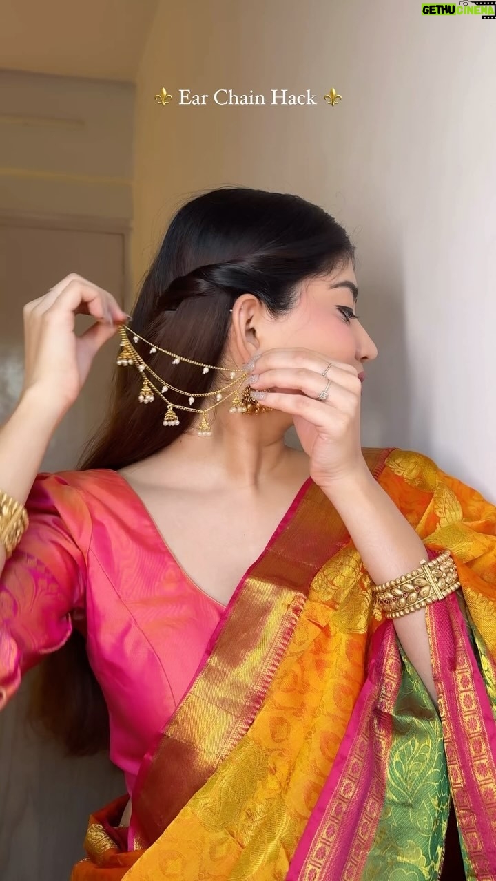 Ria Amin - 134.8K Likes - Hairstyle using Earchain