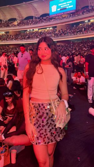 Ria Amin Instagram - did someone say golden tattoos? 👀

Got this from Amazon 💛

#RockTheConcert 5/6