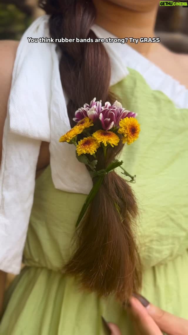 Ria Amin - 187.4K Likes - Nature’s hair tie 🌱🪻
