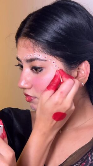 Ria Amin Instagram - Gopi dots hacks 🦚
#TyoharSangRia 2/30