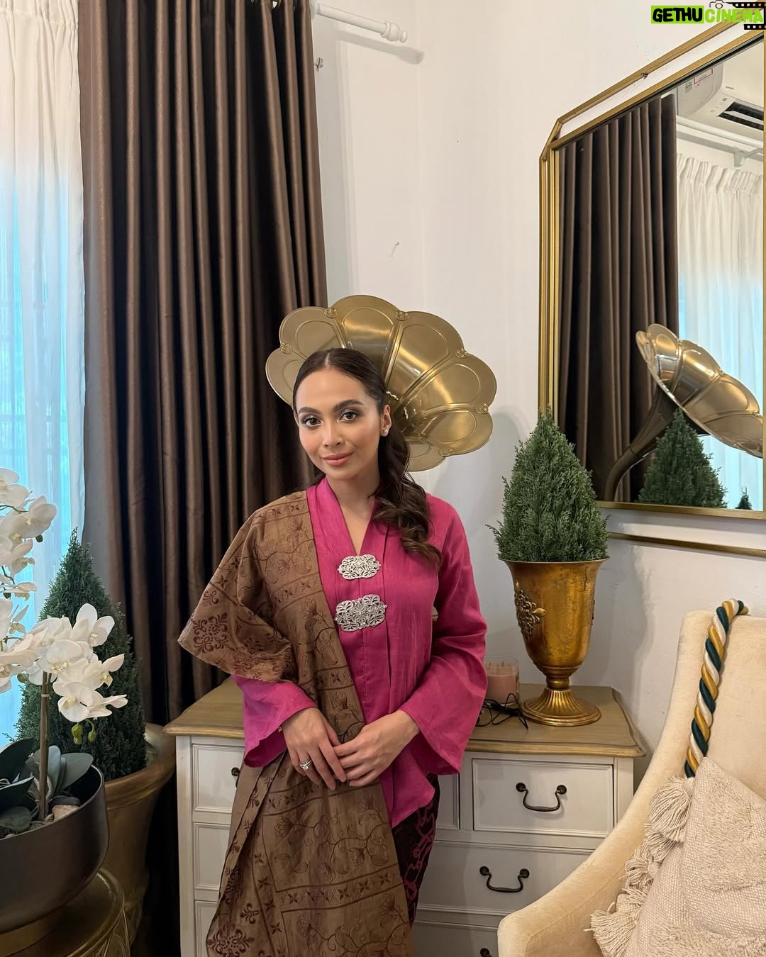 Riena Diana - 17.6K Likes - Raya 2025 🤍