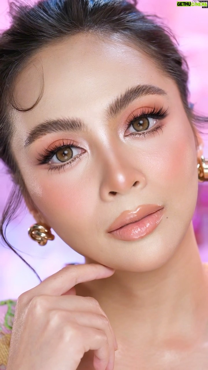 Riena Diana - 62.3K Likes - ramadhan DAY 7: @rienadiana_  request nak THAI LOOK!!😍❤️ ehem2x! mariiii!! 

yg nak join contest, dah boleh recreate mana2 makeup 30 selebriti ni nanti, malam raya sy bankin rm5k ke acc anda! dan beberapa org akan memenangi product raya dr @alhaalfacosmetics_hq !!jeng3x!! jangan lupa TAG sy dan video wajib ada hastag #30ramadhan30selebriti30makeupRAYA OK!