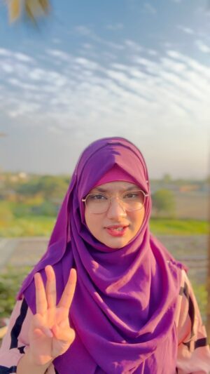 Rifat Anjum Ansari Instagram - 3 chizen kavi wapas nahi aaten
1:……………….
2:………………
3:………………
#hazratalisaid