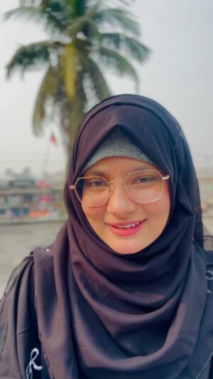 Rifat Anjum Ansari Instagram - Or dil ke riste ….
#Rifat #Viral #Reel #ExplorePage #ViralVideos #1Million #GrowWithMeMyAccount #Dil #Rishte