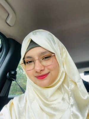 Rifat Anjum Ansari Instagram - “Smiling bright, with nature’s delight”
“Hijab and happiness, a perfect blend”
#Rifat #Post #Viral #NaturesBeauty #OutingWithFamily