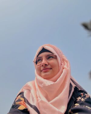 Rifat Anjum Ansari Instagram - Ramadan Kareem
Allah Almighty in this Ramadan May all your sorrows be eased And open new doors of success.
Aameen
#Ramdan #pic #viral