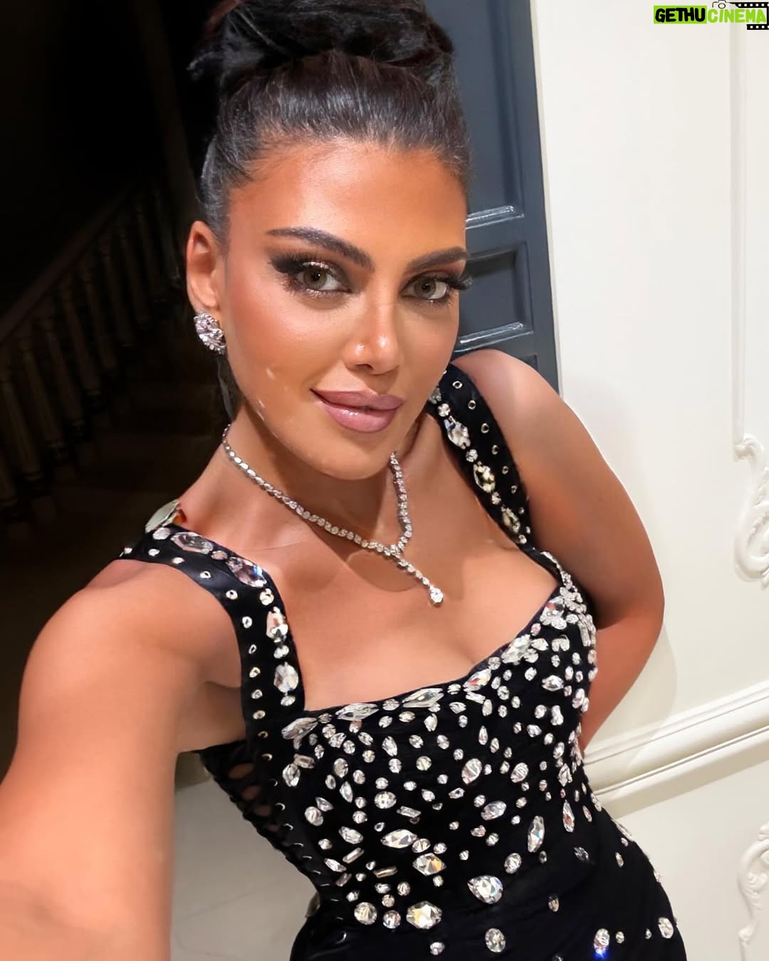 Riham Haggag - 231.9K Likes - 