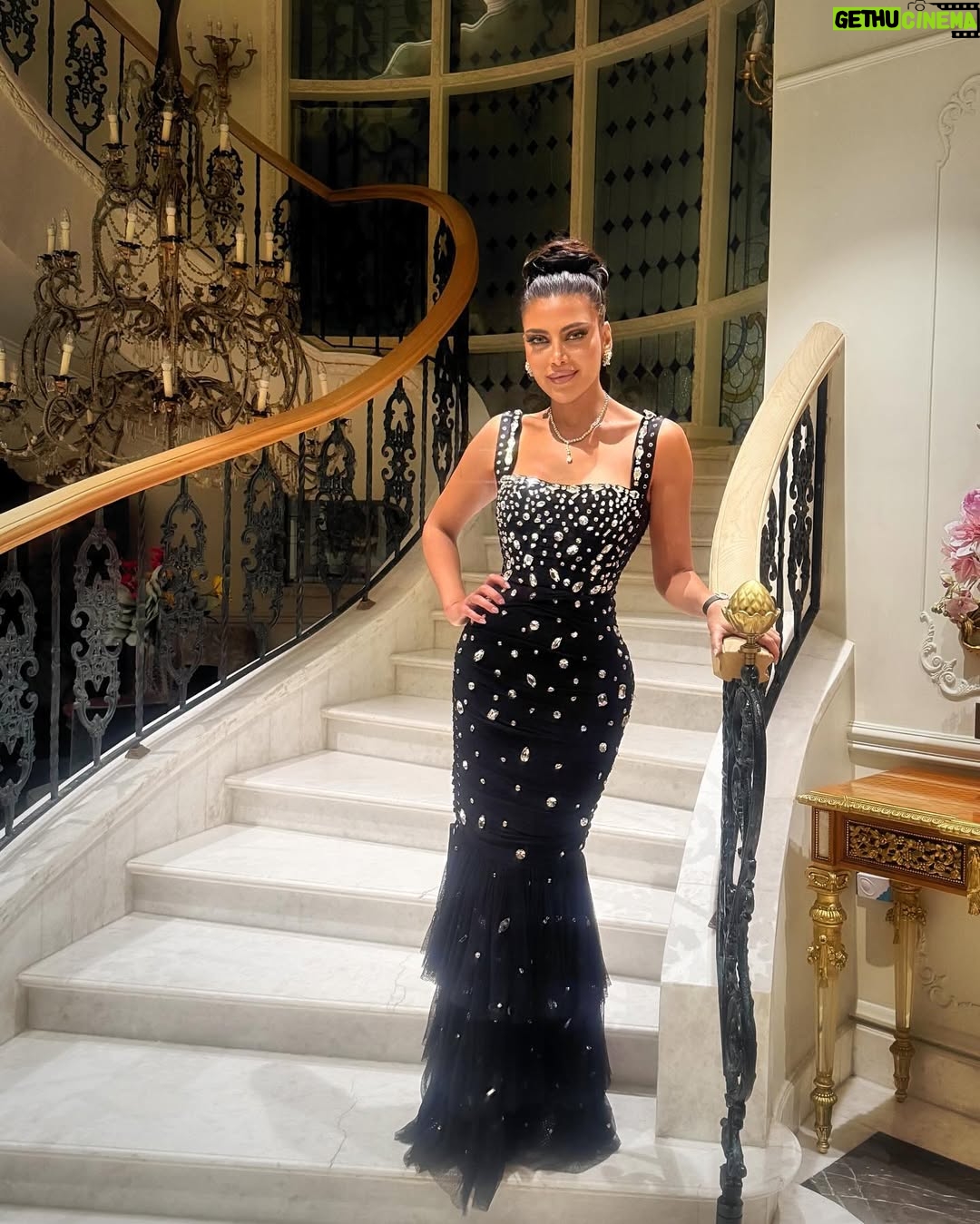 Riham Haggag - 231.9K Likes - 
