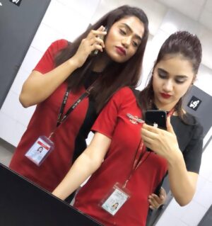Riiya Sharma Instagram - “To the best friend I have ever known, here’s wishing you a joy-filled birthday with memories galore!” Someone whom you can be yourself with ,someone you can have pointless conversation with,someone who still likes you even Whn you are weird, someone who forgets to buy you a birthday gift thts y i came up with this💋
Happy birthday my best friend. You are precious.”❤️ i love you 💋💋💋