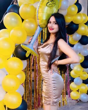 Riiya Sharma Instagram - Thankyou so much everyone for making my day soooo damn special, i just loved it🥺 #birthday #birthday2021🎂 #latepost (best birthday ever)❤️🧿🧿🧿🧿