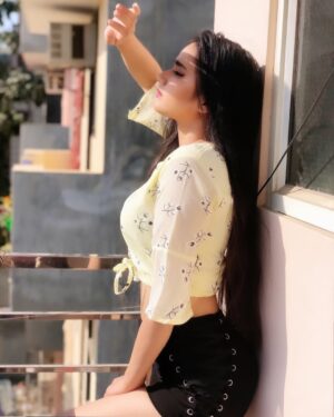 Riiya Sharma Instagram - Hello sunshine 🌞