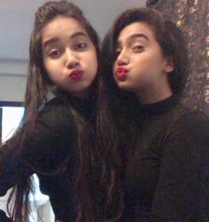 Riiya Sharma Instagram - “To the best friend I have ever known, here’s wishing you a joy-filled birthday with memories galore!” Someone whom you can be yourself with ,someone you can have pointless conversation with,someone who still likes you even Whn you are weird, someone who forgets to buy you a birthday gift thts y i came up with this💋
Happy birthday my best friend. You are precious.”❤️ i love you 💋💋💋