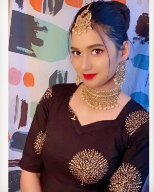 Riiya Sharma Instagram - Are your eyes blushing?😻