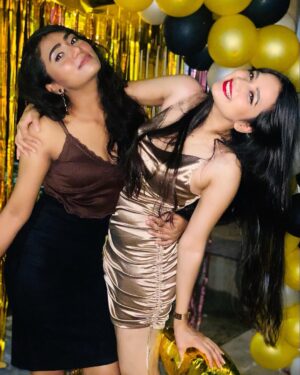 Riiya Sharma Instagram - Thankyou so much everyone for making my day soooo damn special, i just loved it🥺 #birthday #birthday2021🎂 #latepost (best birthday ever)❤️🧿🧿🧿🧿