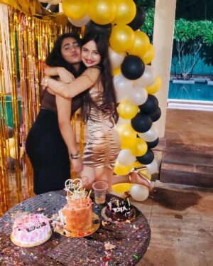 Riiya Sharma Instagram - Thankyou so much everyone for making my day soooo damn special, i just loved it🥺 #birthday #birthday2021🎂 #latepost (best birthday ever)❤️🧿🧿🧿🧿