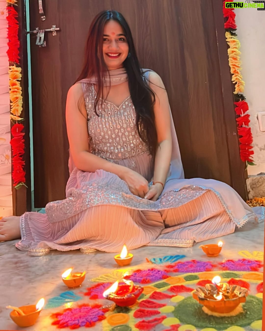 Riiya Sharma - 91.2K Likes - #diwali2023🪔