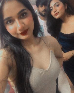 Riiya Sharma Instagram - "Can we pretend this birthday post was on time?"🤪🤪 wishing you a great year ahead babe❤️❤️ stay blessed 🧿🧿