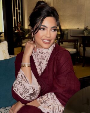 Rikia Magha Instagram - بصحة فطوركم 🙈♥️
٠٠٠٠٠ ٠٠٠٠٠ ٠٠٠٠
Jellaba by @couturebysika