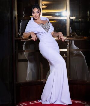 Rikia Magha Instagram - 💜💜
@noor.anabh.makeup
@chana___najd