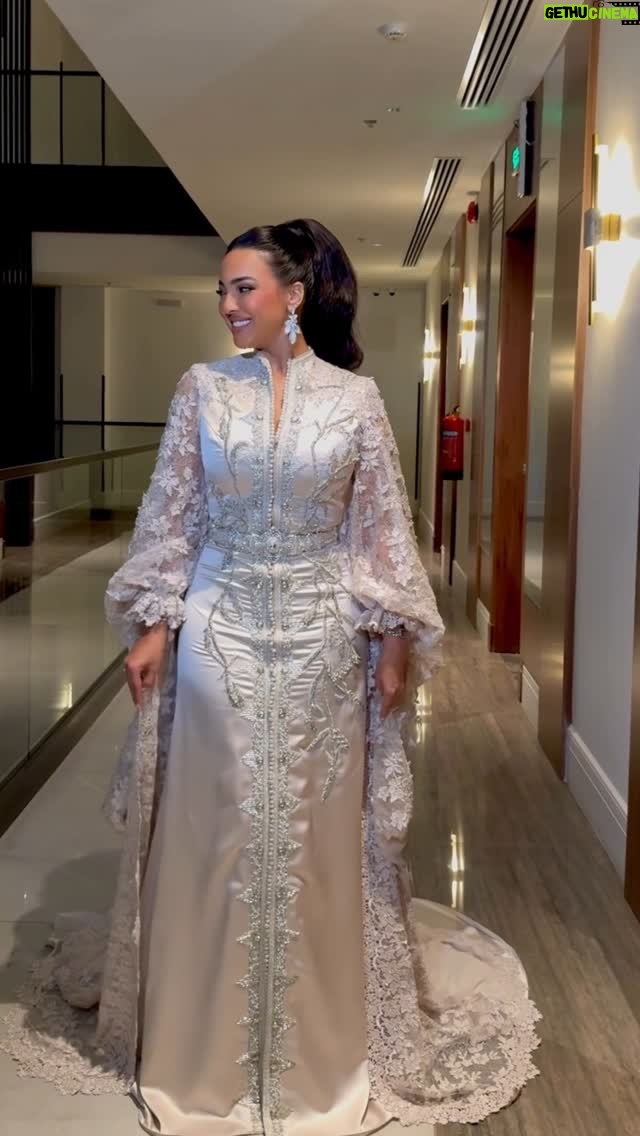 Rikia Magha - 22.7K Likes - هاني جيت عاود 🇲🇦🤭
@sophiabenyahiaofficial 
#القفطان_المغربي #التكشيطة_المغربية