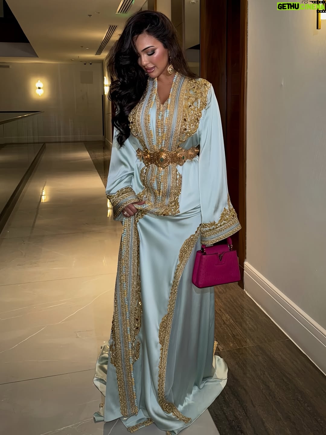 Rikia Magha - 48.1K Likes - ⁨	⁨	⁨	⁨	⁨	⁨	⁨	⁨	⁨	⁨	⁨	فخاطر لي هاز في قلبو علينا كيه 🇲🇦👑
‪‪‪‪‪‪التكشيطة من توقيع الحب 
‪‪‪‪‪@sophiabenyahiaofficial‬‬‬‬‬ 

#القفطان_المغربي #التكشيطة_المغربية⁩⁩⁩⁩⁩⁩⁩⁩⁩⁩⁩