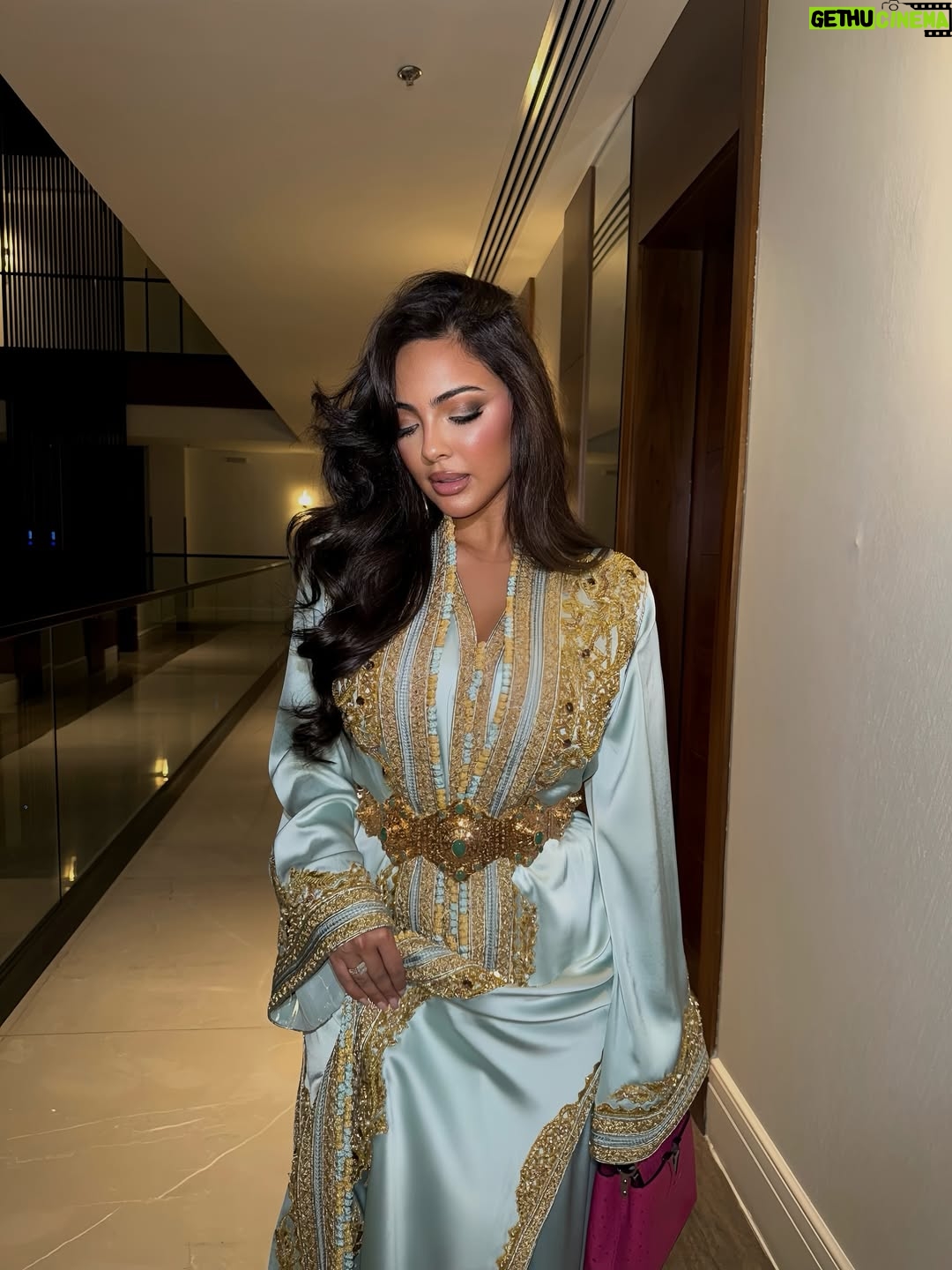Rikia Magha - 48.1K Likes - ⁨	⁨	⁨	⁨	⁨	⁨	⁨	⁨	⁨	⁨	⁨	فخاطر لي هاز في قلبو علينا كيه 🇲🇦👑
‪‪‪‪‪‪التكشيطة من توقيع الحب 
‪‪‪‪‪@sophiabenyahiaofficial‬‬‬‬‬ 

#القفطان_المغربي #التكشيطة_المغربية⁩⁩⁩⁩⁩⁩⁩⁩⁩⁩⁩