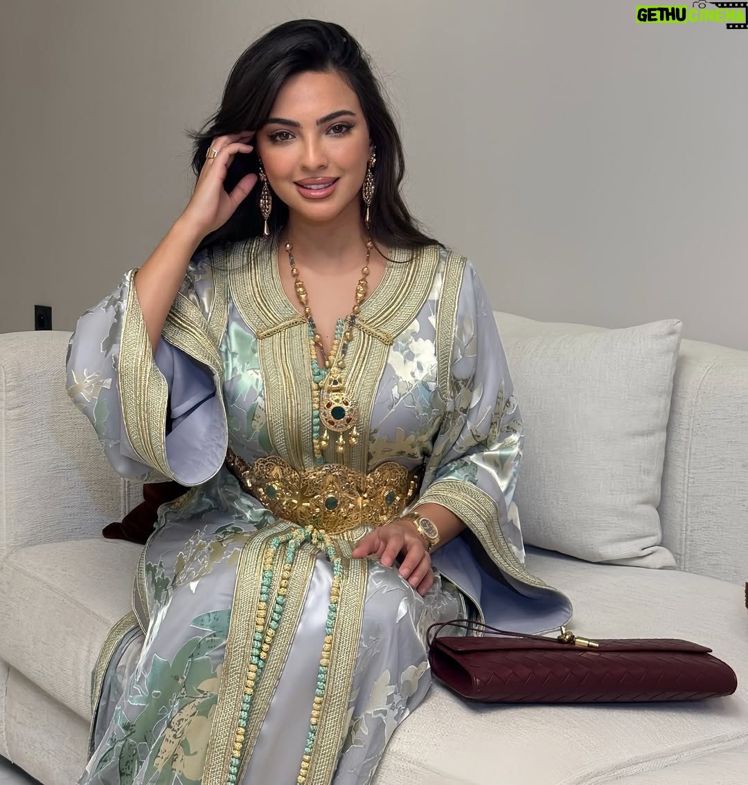 Rikia Magha - 23.2K Likes - مساء الخير 🤍
**** **** ****
Thank you for your hospitality 
@sophiabenyahiaofficial 
#القفطان_المغربي