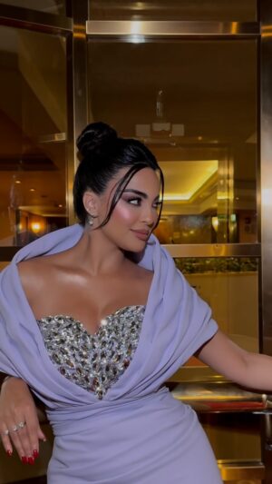 Rikia Magha Instagram - 💜💜
@noor.anabh.makeup
@chana___najd