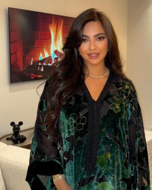 Rikia Magha Instagram - ثُمَ يُعوضك اللّٰه بِما يليقُ بِقلبك💚
**** **** ****
Thank you hbb for your hospitality
@sophiabenyahiaofficial