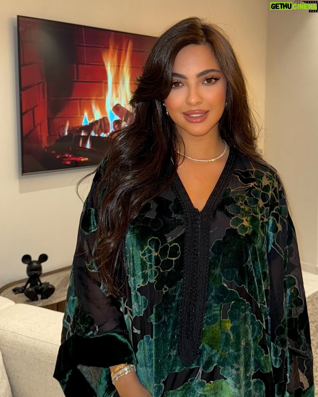 Rikia Magha - 9.4K Likes - ثُمَ يُعوضك اللّٰه بِما يليقُ بِقلبك💚
**** **** ****
Thank you hbb for your hospitality 
@sophiabenyahiaofficial