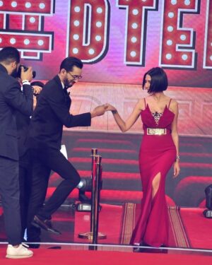 Rim El Benna Instagram - #dtep #tvshow #dress @samya_harem #makeup @malik_sdiri