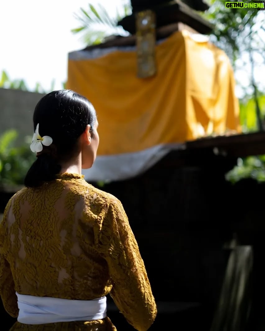 Rim El Benna - 4.7K Likes - Awakening is not changing who you are, but discarding who you are not." – Deepak Chopra
#ubud#bali #indonesia #peace #love