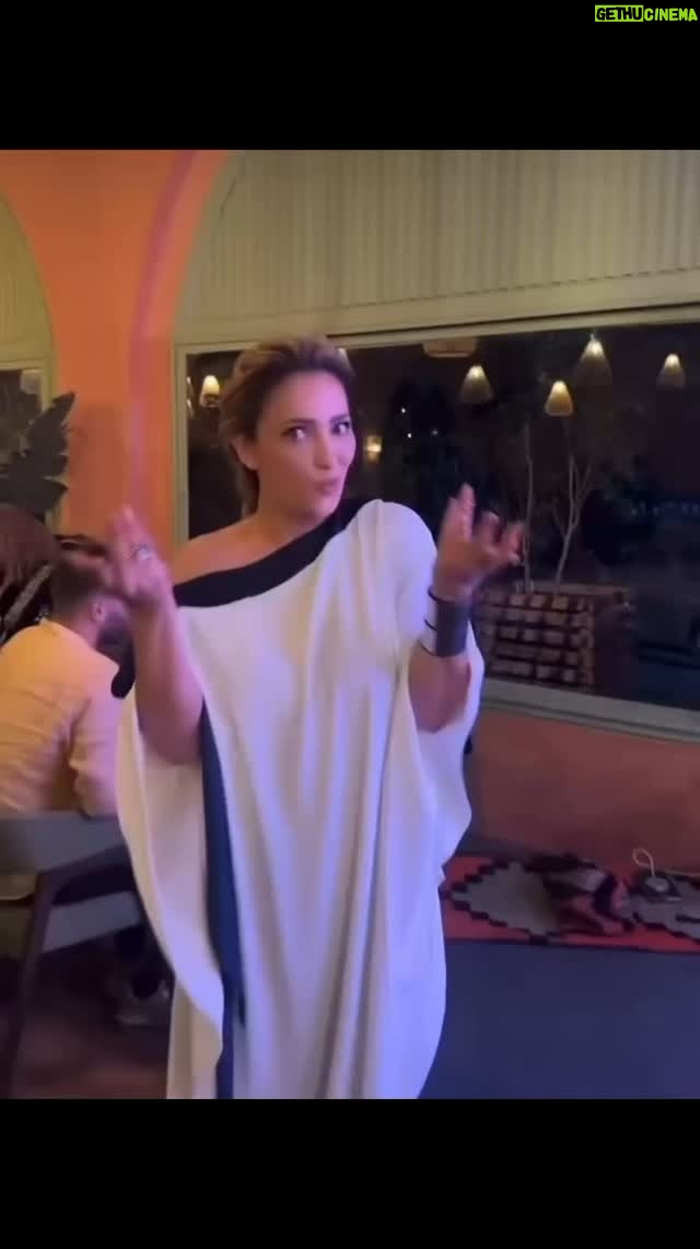 Rim Riahi - 29K Likes - فريق مسلسل #الفتنة يغني "مكملين" إثر عرض الحلقة الأخيرة