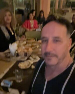 Rim Riahi Instagram - Dîner et projection du dernier épisode d’El Fetna avec toute l’équipe.