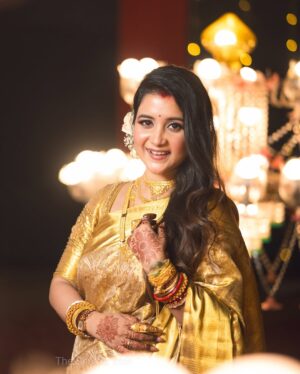 Rimpa Roy Instagram - | | MY WEDDING DIARY | |
: Reception Day :
#wedding2024 #receptionlook #Rimpaswedding
#bengaliwedding #BengaliBride #kanjivaramsaree