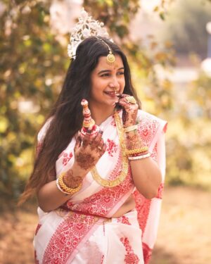 Rimpa Roy Instagram - | | MY WEDDING DIARY ||
: Briddhi :
#wedding2024 #briddhilook #Rimpaswedding
#bengaliwedding #BengaliBride