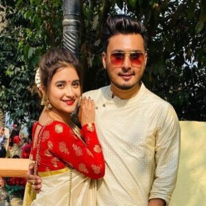 Rimpa Roy Instagram - “Happy Birthday, hubby! You’re the only best friend I never get bored of. Thank you for making my life full of love, laughter & endless fun. From best friends to husband & wife, our journey is my favorite. 🥰”
Cheers to us & forever together. ❤️🎂”
@djcracker123 🎂