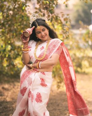 Rimpa Roy Instagram - | | MY WEDDING DIARY ||
: Briddhi :
#wedding2024 #briddhilook #Rimpaswedding
#bengaliwedding #BengaliBride