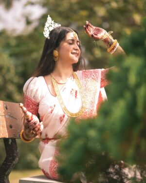 Rimpa Roy Instagram - | | MY WEDDING DIARY | |
: Briddhi :
#wedding2024 #briddhilook #Rimpaswedding
#bengaliwedding #BengaliBride