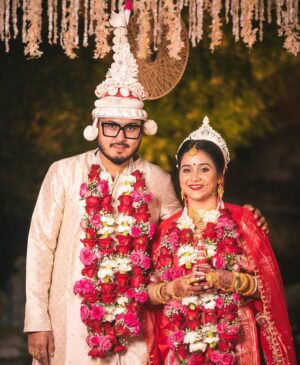 Rimpa Roy Instagram - “Finally, 10 years have passed since we first met.I Look forward to many more decades! “ 🥰❤️
Happy Wedding🤗 @djcracker123
#10yearslove #wedding2024 #BengaliWedding