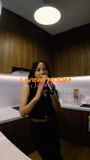 Rinni Wulandari Instagram - āLiving Room Sessionā episode 41, Kopi Dangdut by Fahmy Shahab š
.
#LivingRoomSession #LivingRoomSessionRinni