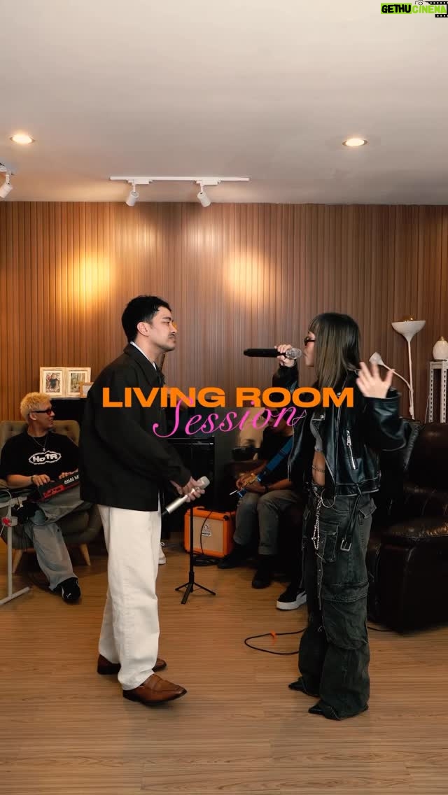 Rinni Wulandari - 2.2K Likes - “Living Room Session” episode 49 with @gamaliel / Folded by Kehlani 💕
.
#LivingRoomSession #LivingRoomSessionRinni
