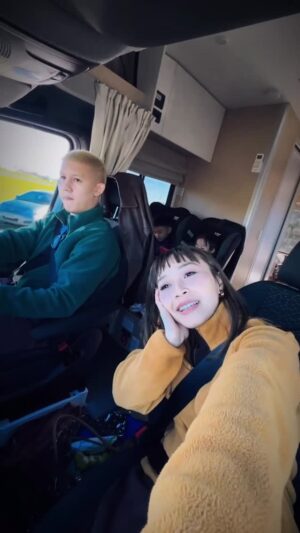Rinni Wulandari Instagram - Road trip! pengalaman pertama, ingin lagi dan lagi! thanks to Rifat & Sissy tour and travel š¤£š¤£š¤£š«¶š»
