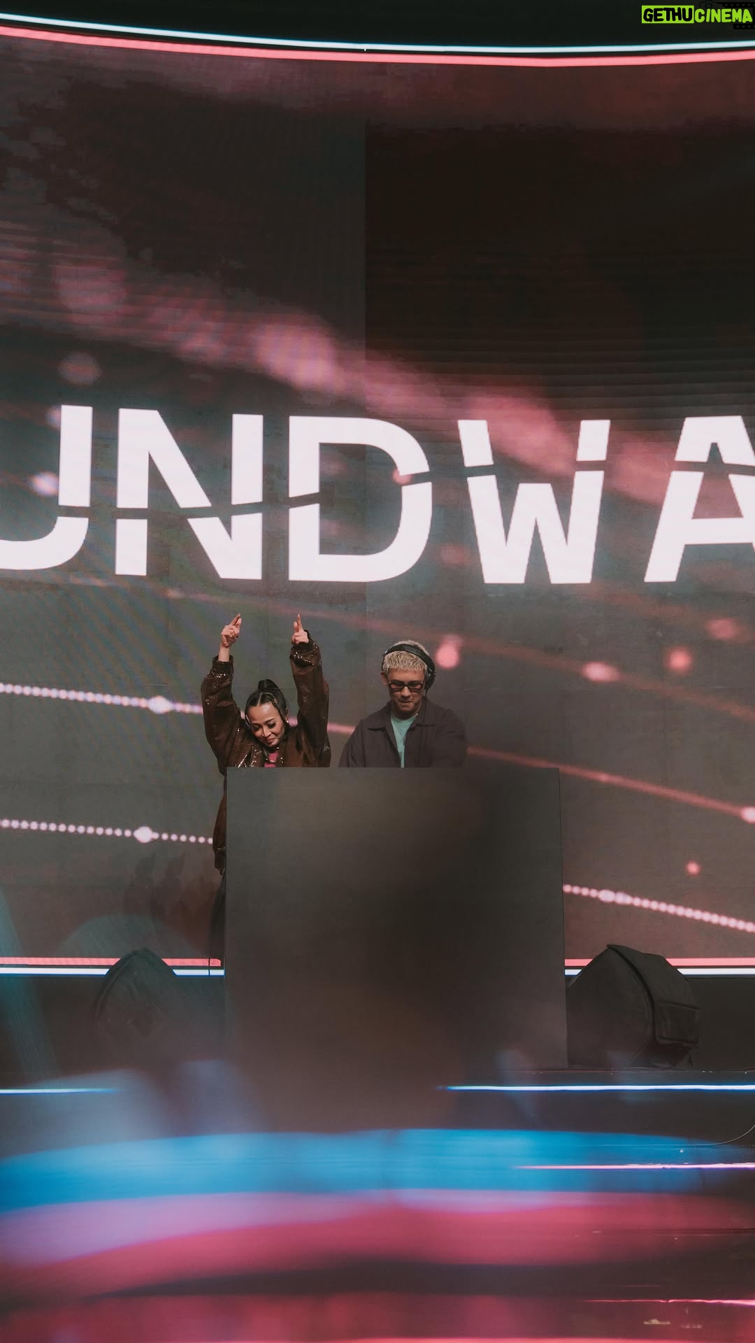 Rinni Wulandari - 200 Likes - 🫵🏻 yes, you! thanks for singing along with us 🥳