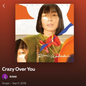 Rinni Wulandari Instagram - si anak bungsu ini yang sekarang udah jadi seorang istri dan ibu dari 2 anak laki laki yang sangat lucu itu 18 tahun yang lalu menang @indonesianidolid saat usianya masih 17 tahun. musik udah jadi passionnya sejak usia 3 tahun. lewat musik ia bertumbuh, menemukan dirinya, jatuh dan bangkit lagi.
18 tahun bukan waktu yang sebentar. penuh cerita, perjuangan, air mata, tawa, dan cinta. semua yang kujalani hari ini nggak lepas dari dukungan orang-orang yang percaya sama aku sejak hari pertama.
terima kasih untuk kalian yang masih di sini, tumbuh bersama, menyaksikan perjalananku dari panggung ke panggung, dari satu fase hidup ke fase berikutnya.
aku masih di sini. masih jatuh cinta sama musik. dan akan terus berkarya, selama Allah izinkan.
with love,
Rinni