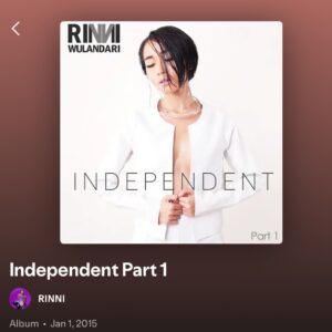 Rinni Wulandari Instagram - si anak bungsu ini yang sekarang udah jadi seorang istri dan ibu dari 2 anak laki laki yang sangat lucu itu 18 tahun yang lalu menang @indonesianidolid saat usianya masih 17 tahun. musik udah jadi passionnya sejak usia 3 tahun. lewat musik ia bertumbuh, menemukan dirinya, jatuh dan bangkit lagi.
18 tahun bukan waktu yang sebentar. penuh cerita, perjuangan, air mata, tawa, dan cinta. semua yang kujalani hari ini nggak lepas dari dukungan orang-orang yang percaya sama aku sejak hari pertama.
terima kasih untuk kalian yang masih di sini, tumbuh bersama, menyaksikan perjalananku dari panggung ke panggung, dari satu fase hidup ke fase berikutnya.
aku masih di sini. masih jatuh cinta sama musik. dan akan terus berkarya, selama Allah izinkan.
with love,
Rinni
